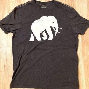 Banana Republic Graphic T-shirt Sz M Elephant